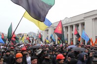Більше сотні волинських шахтарів пікетують Верховну Раду ВІДЕО