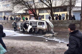 У Харкові посеред вулиці пролунав потужний вибух ВІДЕО