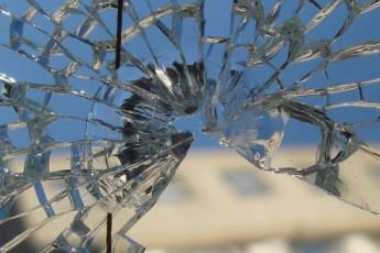 Невідомі розгромили поїзд «Сарни-Ковель»