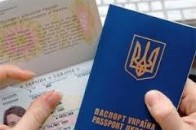 На Волині збирають незаконні доплати за документи для виїзду за кордон