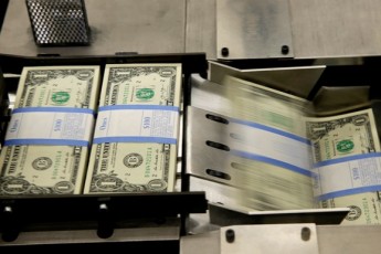 Долар подорожчав до закриття міжбанку