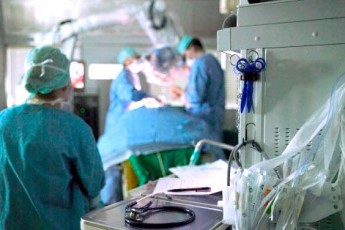 На Волині гальмують закупівлю необхідної апаратури для медзакладів