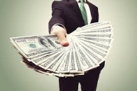 Для чиновників скасують обмеження щодо оплати праці