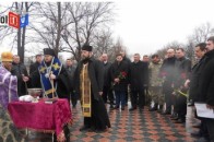В пам’ять про загиблих волинських бійців у Волновасі встановили хрест