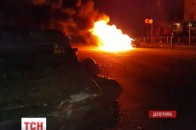 Нічні заворушення у Костянтинівці: розлючений натовп трощив автівки та вимагав самосуду ВІДЕО