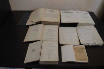 На Ягодині завадили вивезенню цінних книг з України ФОТО