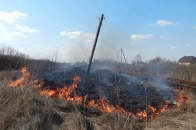 На околиці Ковеля вогонь добрався до залізничної колії ФОТО