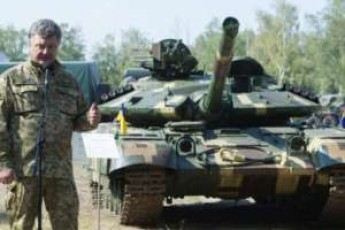 Порошенко впевненний, що українська армія входить в п'ятірку найсильніших на континенті