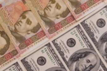 Готівковий долар і євро подорожчали в купівлі
