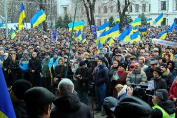 Підтримати команду Коломойського у Дніпропетровську зібралося понад 7000 людей