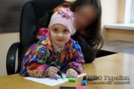 На Волині суд відпустив горе-матір, яку затримали в момент продажу 3-річної дівчинки