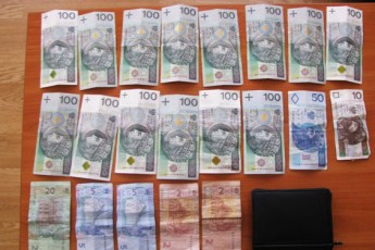У Володимирі на вокзалі обібрали до нитки львів’янина