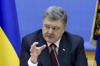 Порошенко пообіцяв військовим підвищення зарплат