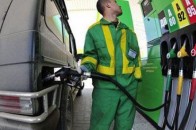 На українських АЗС знизились ціни на дизпаливо