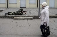 Жителі окупованих територій просять бойовиків залишити Донбас ВІДЕО
