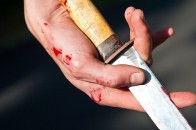 У Луцьку поблизу Центрального ринку ледве не зарізали людину ВІДЕО