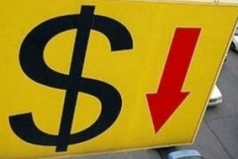 На Міжбанку долар обвалився нижче 22 гривень