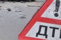 Поблизу Луцька «Рено» врізався у дерево, жінка-водій загинула на місці