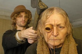 За безжальне вбивство та підпал односельчанки волинського десятикласника прирекли до 13 років в'язниці
