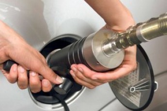 На заправках продовжує дешевшати автогаз