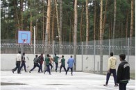 Нелегали у таборі для біженців на Волині протестують через погані умови утримання, - ЗМІ