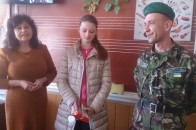 Кулеметник з Луцька відшукав школярку, яка писала зворушливі листи на передову ФОТО