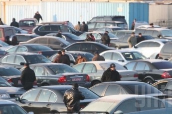 В Україну заборонять ввозити авто, яким більше 5 років
