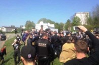 У Києві на мітингу КПУ біля музею ВВВ сталася бійка