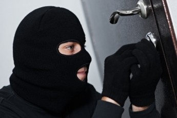 У лучанки з квартири винесли краму майже на 20 тисяч гривень