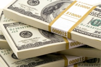 За скільки лучани сьогодні купують валюту