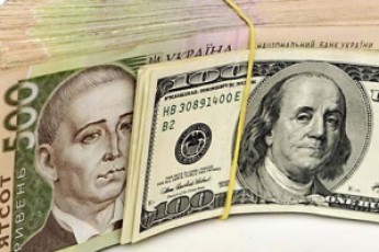 Долар упав на міжбанку нижче 21 гривні