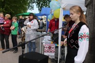 Як у День перемоги волинська молодь допомагає бійцям АТО ФОТО