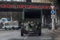 Маріуполь готується до нової війни – Bloomberg