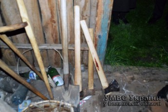 Волинянин зарубав свого 62-річного батька ФОТО
