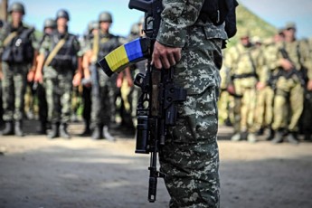 Мобілізація на Волині: батька шести дітей тягнуть до армії