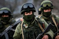 «Зелені чоловічки» поспішно покидають Луганськ