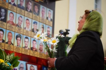 У Луцьку віддали шану загиблим за незалежність воїнам ФОТО