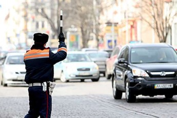 Конституційний суд заборонив ДАІ стягувати штрафи на місці