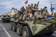 Луганськом пройшла колона важкої техніки