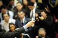Лучанка довела в суді, що банк продав її квартиру незаконно
