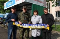 Де­мобілізовані волинські бійці віддають свою форму волонтерам