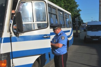 На Волині майже половина водіїв автобусів порушують правила перевезення