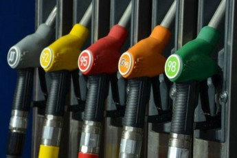 Пожежа на нафтобазі під Києвом «накрутить» ціну на бензин на 1-1,5 грн, - експерт