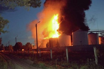 На нафтобазі під Києвом прогримів черговий вибух, - ЗМІ