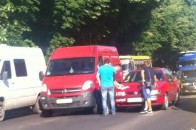 Аварія у Луцьку: «поцілувались» дві автівки ФОТО