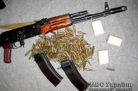 Волинські правоохоронці на блокпосту затримали до зубів озброєного чоловіка ФОТО