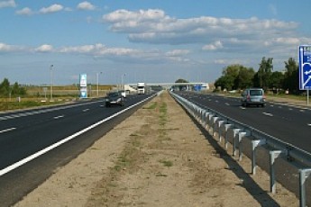 Огорожу ковельської траси розкрадають на метал