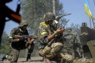Поблизу Донецька загинув український військовий, ще 16 - поранено