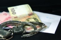 На Волині затримали «на гарячому» посадовицю-хабарницю