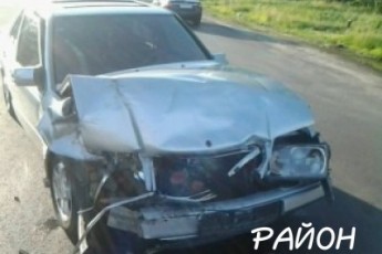 Аварія в Луцьку: три елітні автівки не розминулися на дорозі ФОТО